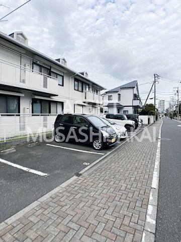 セジュール武蔵野の駐車場