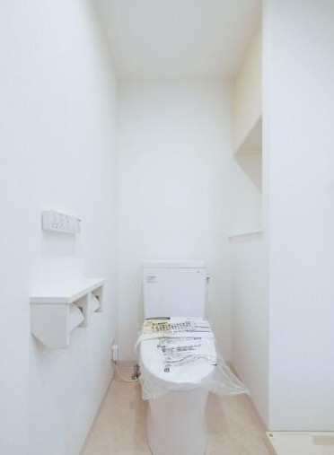 北区滝野川５丁目の賃貸マンションのトイレ