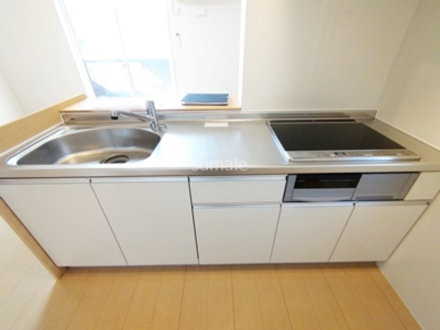 クレセントのキッチン|お手入れしやすいIHコンロです☆