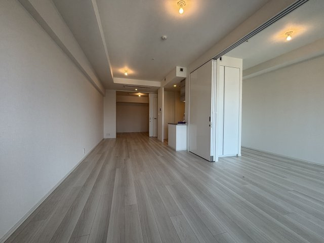 リビング部分には床暖房があります