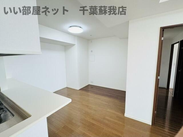 ＣＨＩＢＡ　ＣＥＮＴＲＡＬ　ＴＯＷＥＲの居間・リビング|ゆったりとしたリビングです