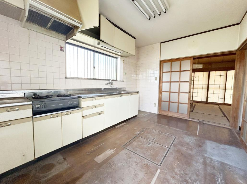 ひたちなか市大字金上　中古戸建のキッチン