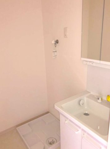 Ａｍｂｉｔｉｏｎ入谷の洗面所|※別部屋参考写真