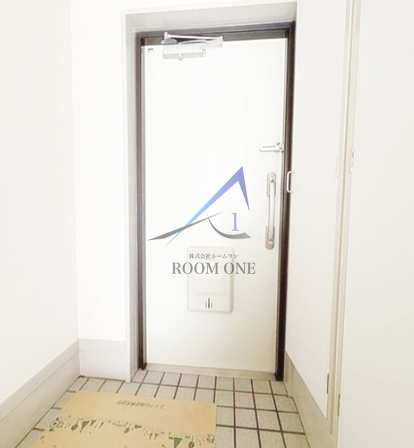 尻手駅前ビルの玄関|玄関です。