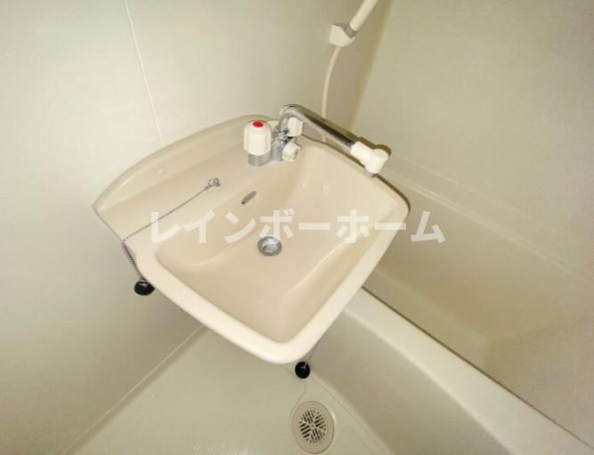 レオパレスドリーム和光の洗面所