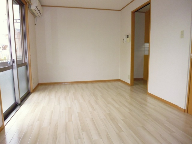 ヒルトップの洋室