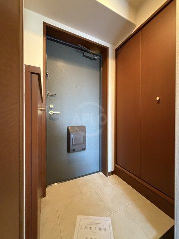 プルミエール江坂の玄関|玄関