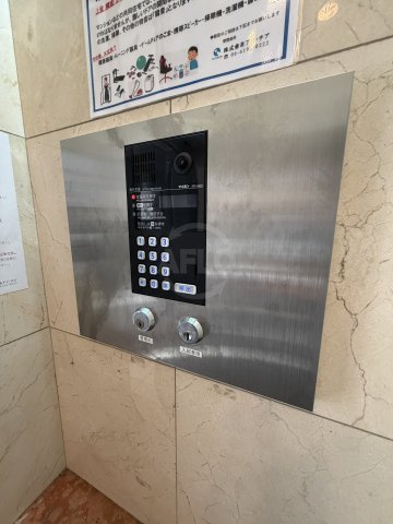プルミエール江坂のセキュリティ|オートロック
外観
