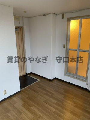 【居間・リビング】 | ロイヤル桑原