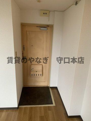 【玄関】 | ロイヤル桑原