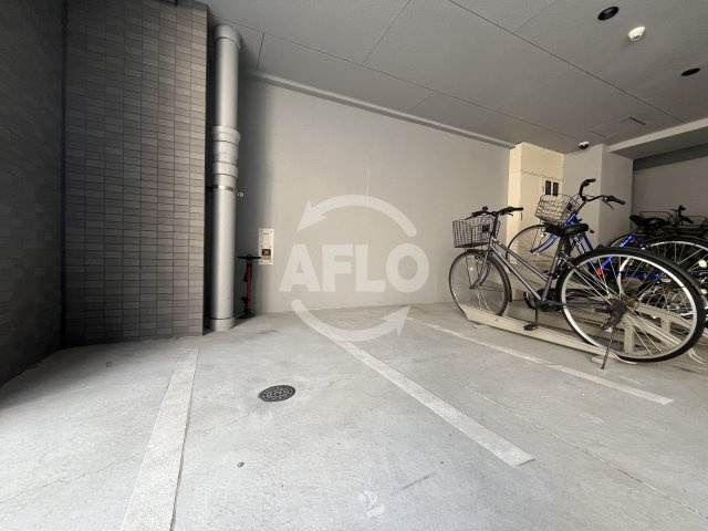 ブエナビスタ江坂広芝町の設備|ブエナビスタ江坂広芝町　バイク置き場
