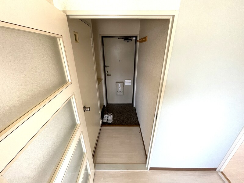 川崎市多摩区菅稲田堤１丁目の賃貸マンションの玄関