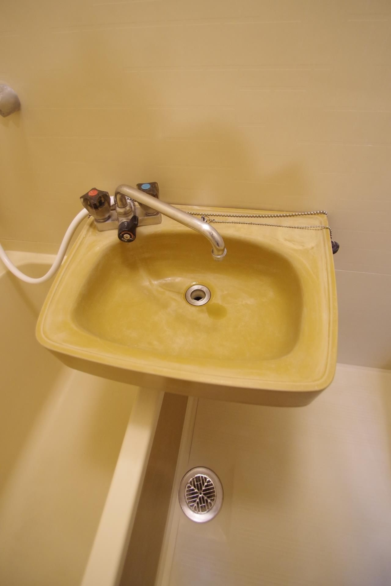 コート新屋敷の洗面所