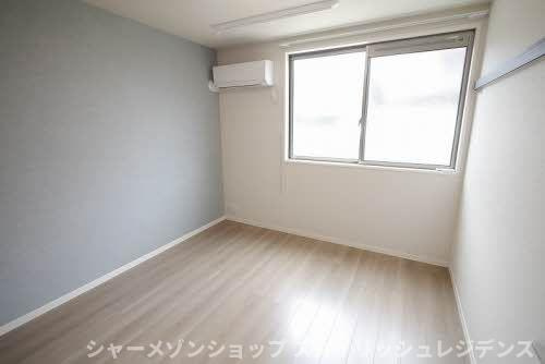 シャーメゾン　プレシャスの寝室
