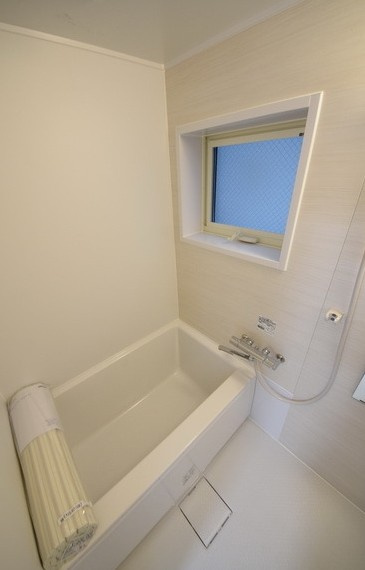 松戸市吉井町のアパートの浴室|※別部屋参考写真