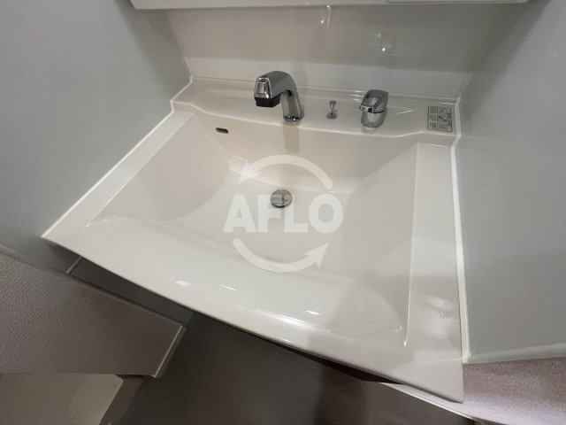 ノルデンハイム江坂垂水町の独立洗面台|ノルデンハイム江坂垂水町　洗面台