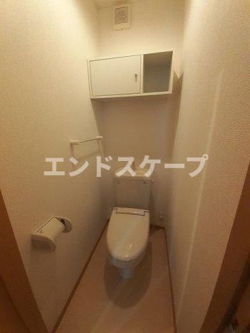 ラ・テールのトイレ|高崎、前橋のお部屋探しはエンドスケープまで！お客様の理想お聞かせ下さい♪