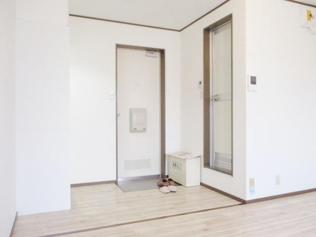 モンサントラールの玄関