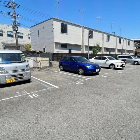 M・Sunriseの駐車場