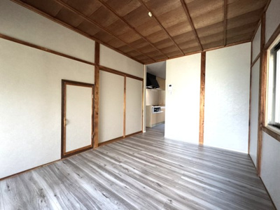 【居間・リビング】 | 上賀茂菖蒲園町貸家