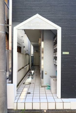 上北沢JAコーポのエントランス