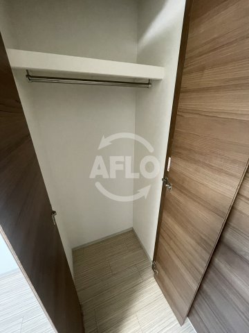 グランパシフィック十三元今里の収納|グランパシフィック十三元今里　クローゼット