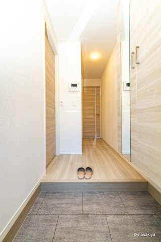 レジデンスフラワーⅡの玄関