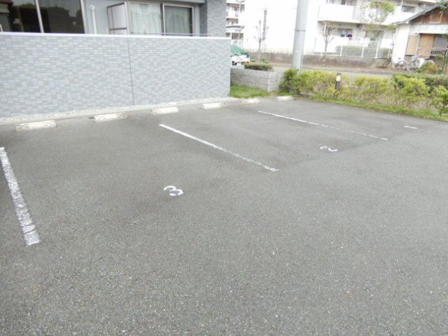 サン・フローリッシュの駐車場