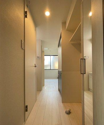 アルカディア上板橋 の玄関|明るい玄関です
※写真は建物の標準的な設備になります。
現況と異なる場合、現況を優先いたします。