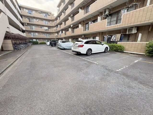 MAC武蔵砂川コートの駐車場|共用部・駐車場