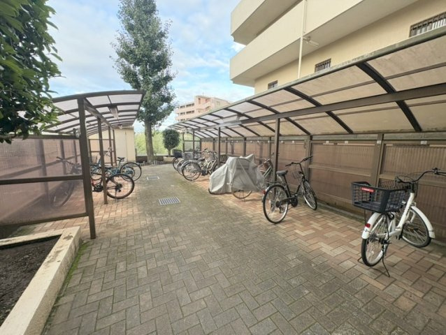 MAC武蔵砂川コートの駐輪場|共用部・駐輪場