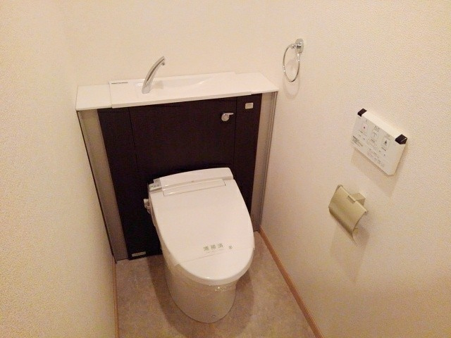 あざみ野グランカーサⅡ番館のトイレ