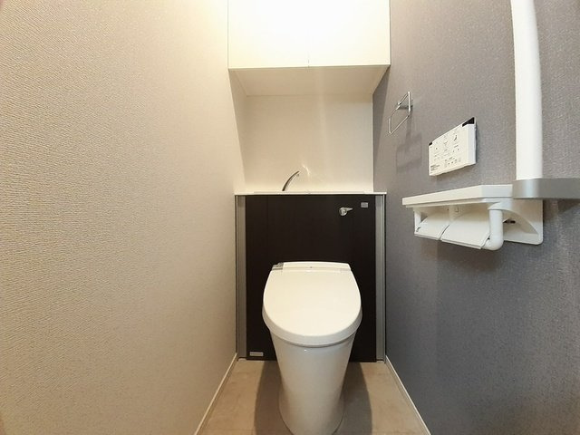 ラ・ルーチェのトイレ|ゆったりとした空間のトイレです