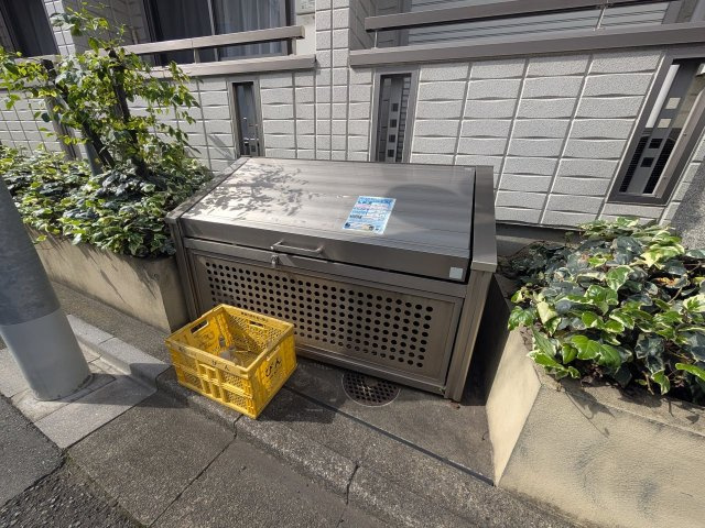 ＭＹコート経堂のその他共用部分|ゴミストッカー