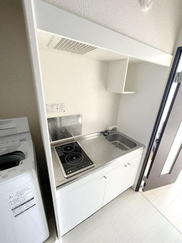 レオネクストフィオーレ のキッチン|
※写真は建物の標準的な設備になります。
現況と異なる場合、現況を優先いたします。