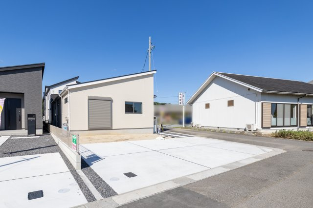 津市芸濃町椋本《4号棟》の外観