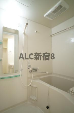クレストコート八王子の浴室