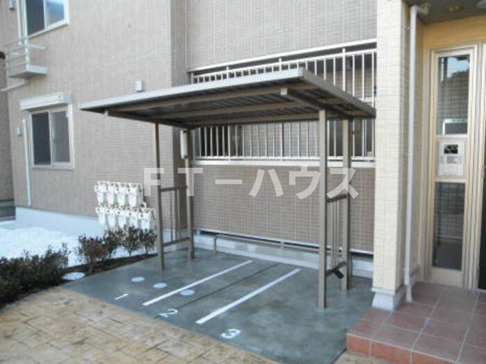 サニーコートⅣの駐車場