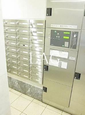 【その他共用部分】 | アイコート赤塚 | 宅配ボックスです。