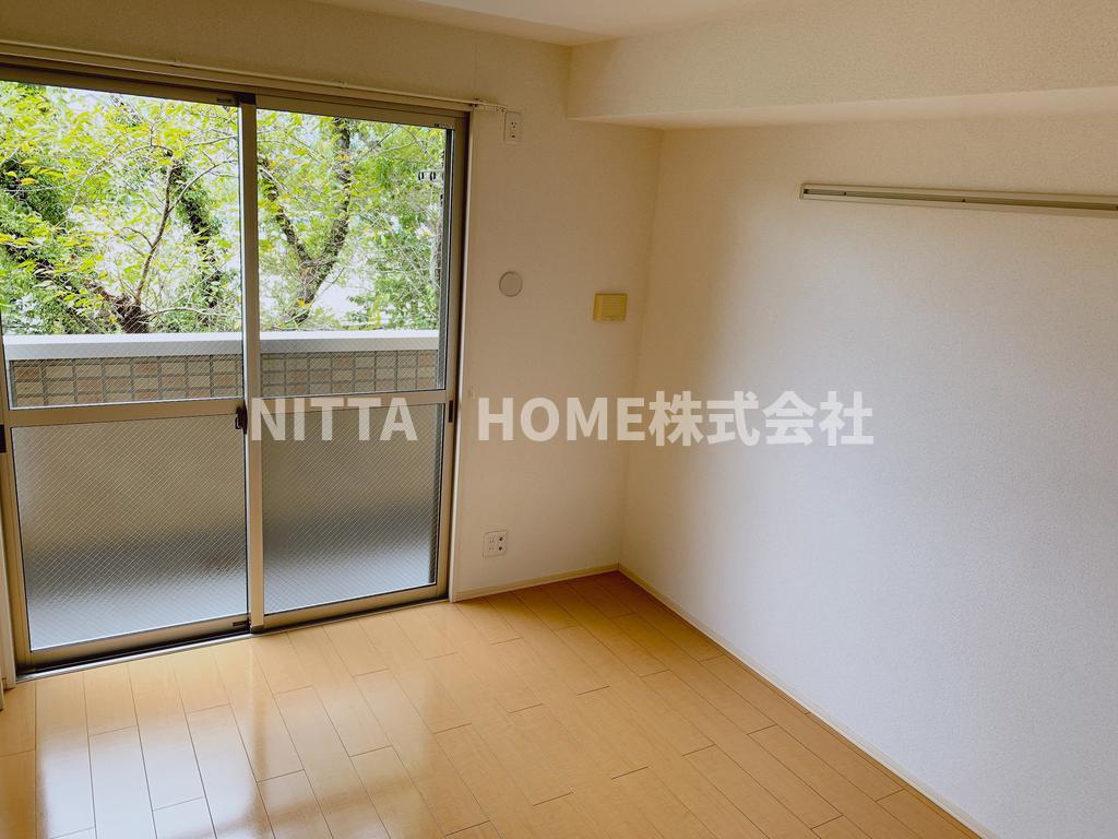 フェアリーシャンテの内装|リビング隣のお部屋は６帖♪
