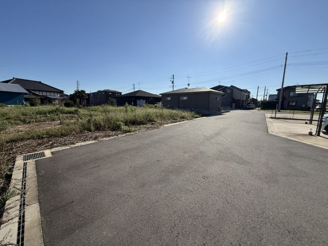 うぇ～ば～タウン八街ほ　E区の前面道路含む現地写真