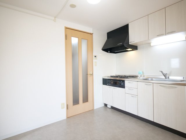 ロンディーネ福富Ⅰのキッチン|※写真は別の部屋のものです。