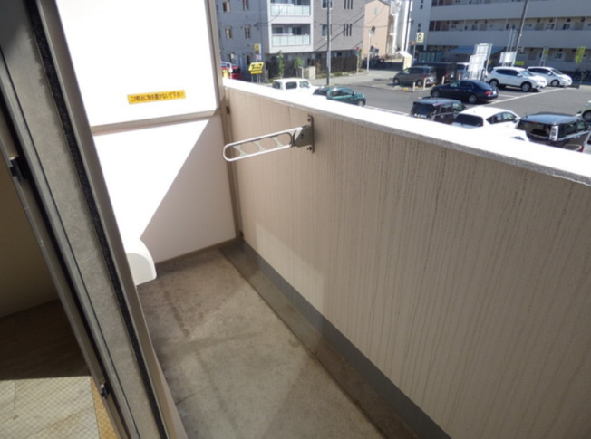 【バルコニー】