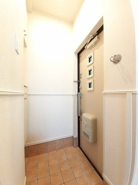 Ｃｈａｒｕｍｅ　Ｋａｍｉｕｍａの玄関|収納もある玄関です