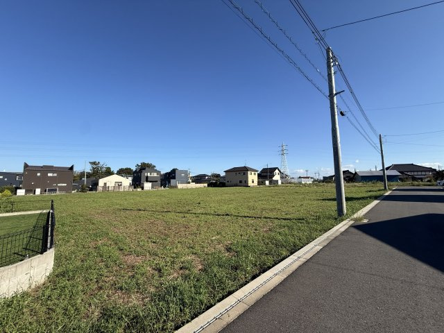 うぇ～ば～タウン八街ほ　E区の前面道路含む現地写真