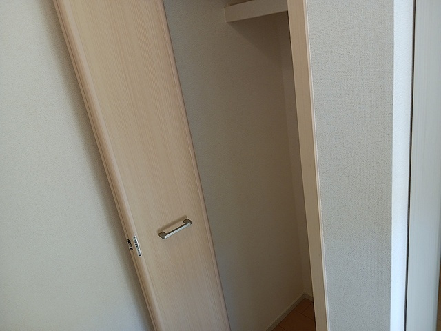 エレガンツァ青葉台の収納