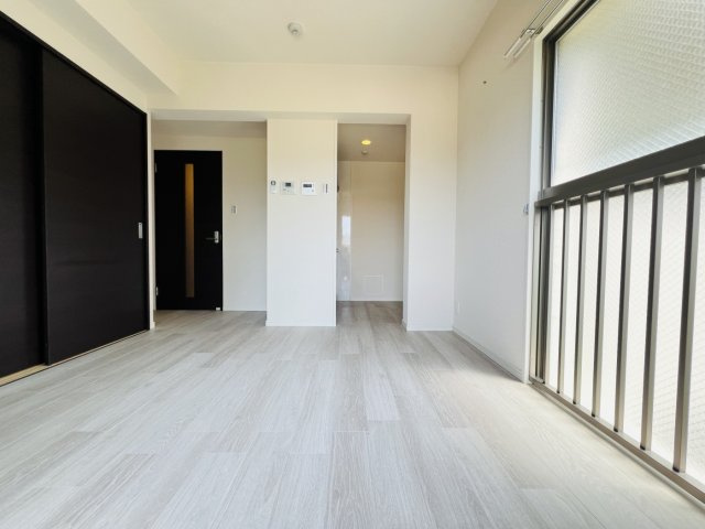 【居間・リビング】ピノ甲東園 