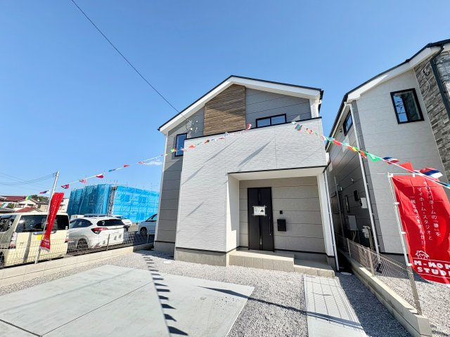 《仲介手数料半額》上尾市緑丘9期　全2棟　2号棟の前面道路含む現地写真