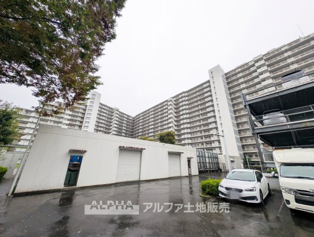 レガリアの外観|【City Residence】◆立川で始める新生活◆
JR「立川」駅へバス10分、停歩3分。多摩モノレール「柴崎体育館」駅も徒歩18分で利用できます。