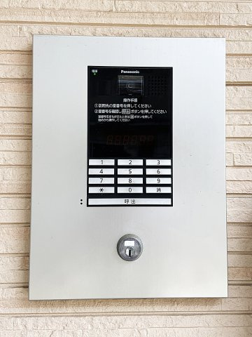 ハーモニーテラス生駒町Ⅲのエントランス